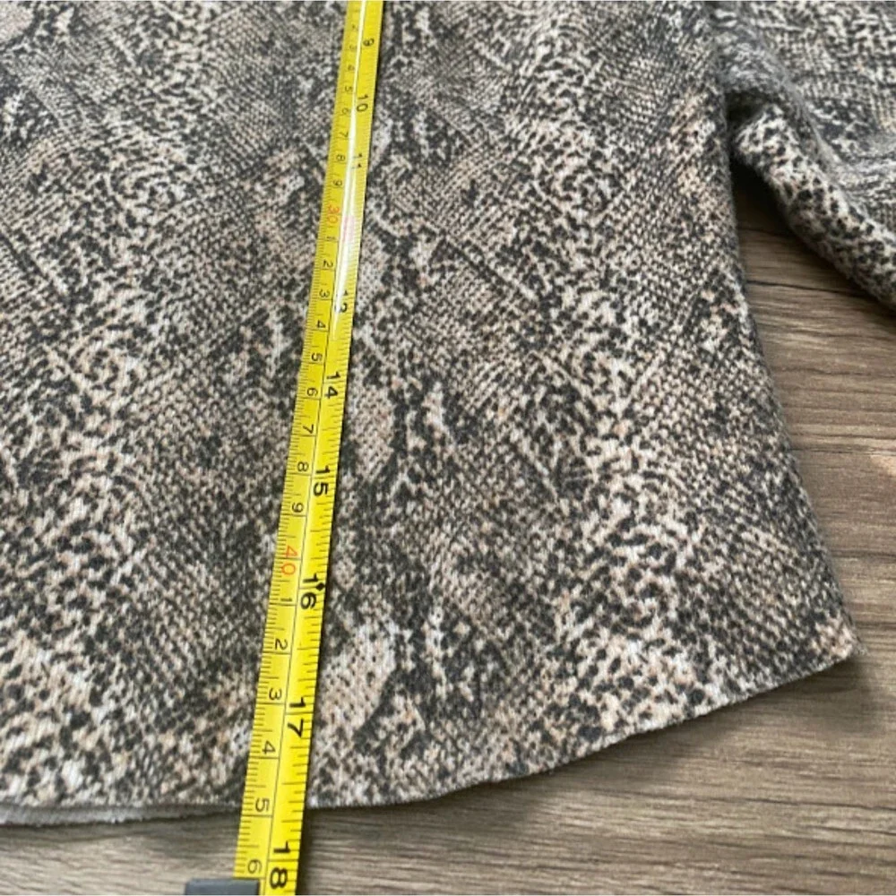 Zara Trafaluc Brown Snake Print Long Sleeve Cropped Sweat Shirt S